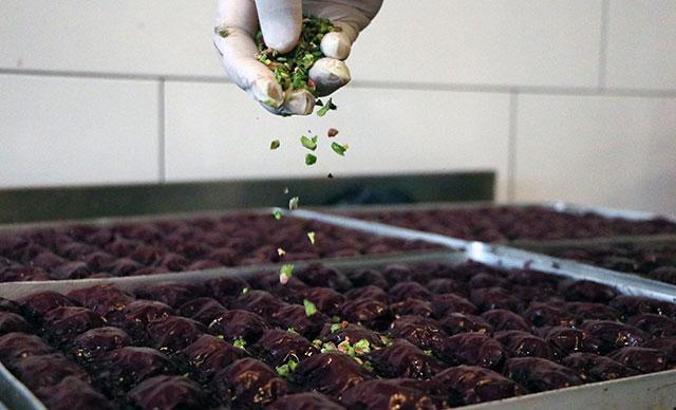 'Mor baklava' üretti, siparişlere yetişemiyor