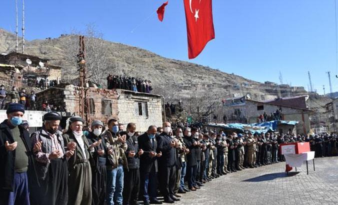 'Pençe- Kaplan' bölgesinde şehit olan güvenlik korucusu, Şırnak'ta toprağa verildi