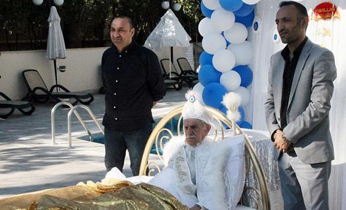 Aydemir Akbaş film gereği sünnet oldu: Hiç yadırgamadım, hoşuma gitti