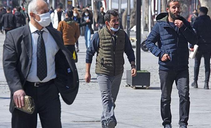 Konya Tabip Odası Başkanı: Aşıyla birlikte gevşeme oldu