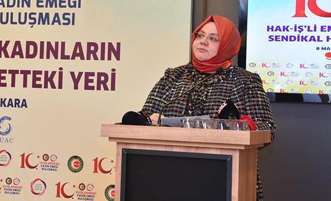 Bakan Selçuk: Kadın hakları savunuculuğu yapanlar içlerindeki şiddet ve tacize ses çıkarmıyor