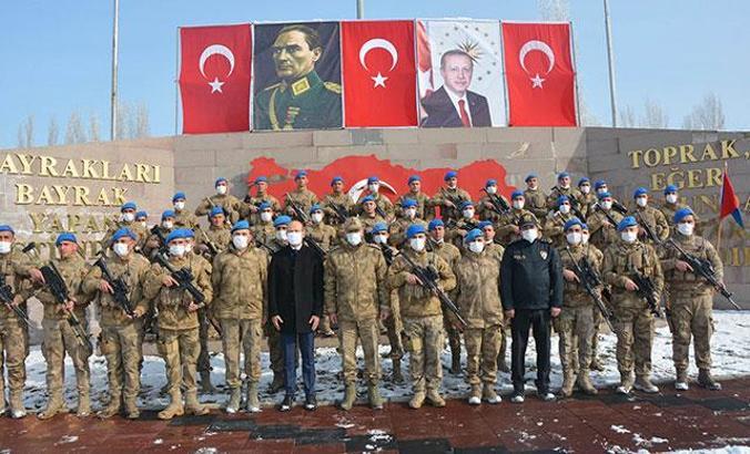 Komandolar, dualarla Ağrı'dan Afrin'e uğurlandı