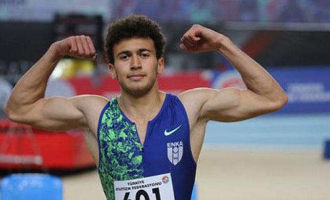 Milli atlet Ayetullah Demir'den 60 metre engelli rekoru