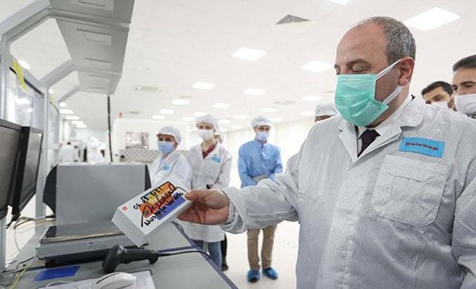 Bakan Varank: Xiaomi'nin fabrikasında üretilen telefonlar, Türkiye'de satılacak