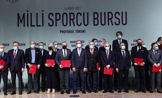 300 Milli sporcuya Uğur Okulları'ndan yüzde 100 burs