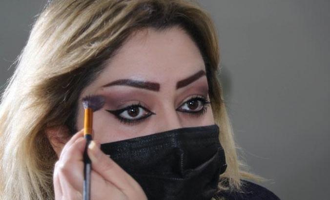 Pandemide kadınların makyaj alışkanlığı değişti; gözlere yoğunlaştılar