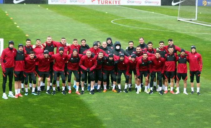 A Milli Futbol Takımı, Norveç maçı için İspanya'ya gitti