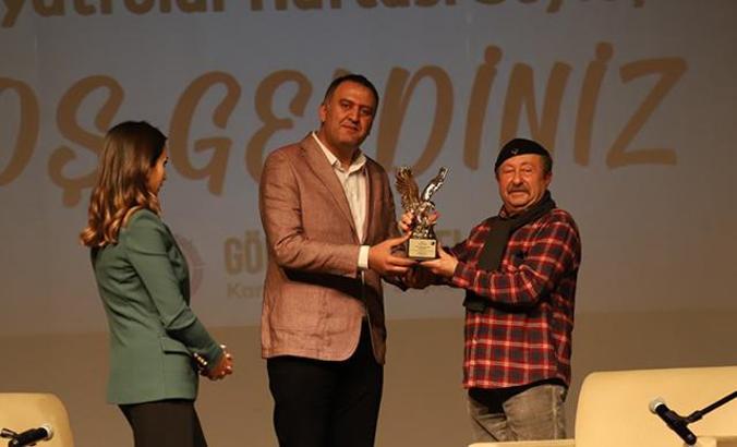 Oyuncu Erkan Can, Dünya Tiyatrolar Günü’nde Kartal Belediyesi’nin konuğu oldu