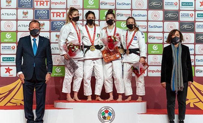 Milli judocu Gülkader Şentürk'ten Antalya Grand Slam'de bronz madalya