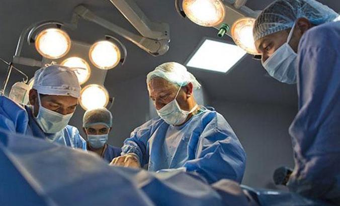 Irak’ta 3 cinsel organla dünyaya gelen erkek bebek ameliyat edildi