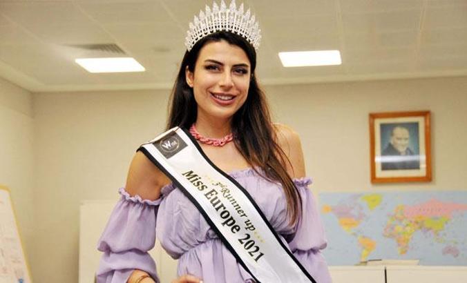 Duygu Çakmak Lübnan'da düzenlenen 'Miss Europe 2021' yarışmasında üçüncü oldu