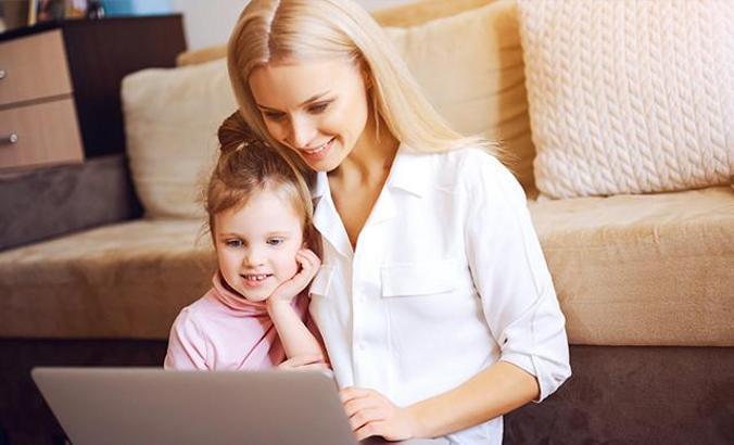 Ebeveyn ve çocuk gelişim platformundan, online uzman desteği