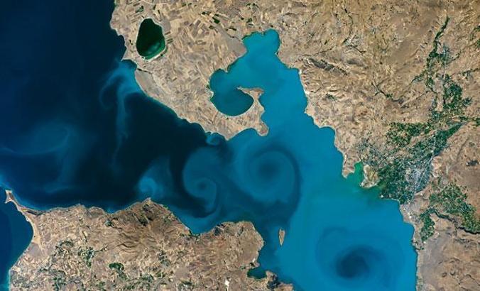 Uzaydan Van Gölü fotoğrafını çeken Astronot Rubins'e, Edremit'ten davet