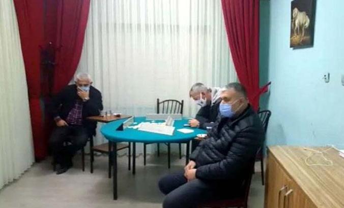 Kırıkkale'de tedbirleri hiçe sayıp, okey oynayan 17 kişiye 106 bin TL ceza
