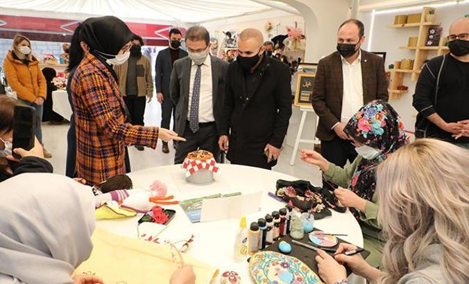 Dünyaca ünlü pizzacı alışverişini Eyüpsultan’da yaptı