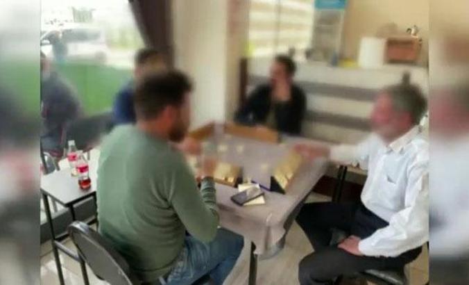 Sancaktepe’de kıraathanelere koronavirüs baskını