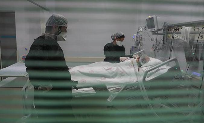 Koronavirüs salgınında can kaybı 35 bin 320'ye yükseldi