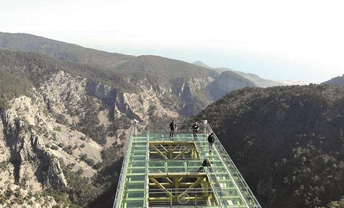 Kazdağları’na cam seyir terası