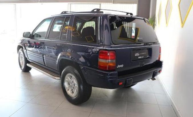 'Efsane Vali' Yazıcıoğlu'nun makam aracı satışa çıkarıldı