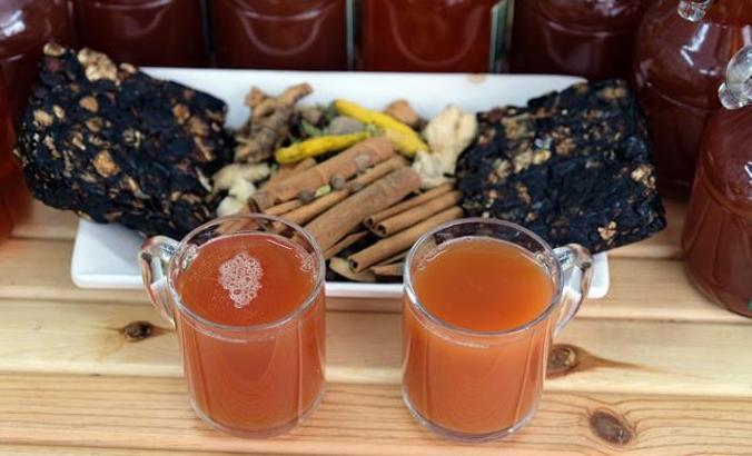 Osmanlı'da tüketilen demirhindi şerbeti, ramazan sofralarını süslüyor