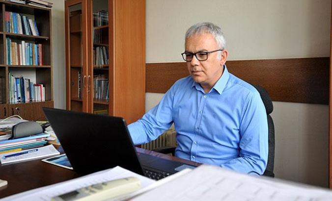 Prof. Dr. Kayıhan Pala: Bulaşı arttıran risk etmenlerinde kapanma önlemleri daha sıkı alınmalı