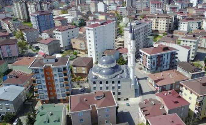 Çekmeköy'de erken ezan iddiası