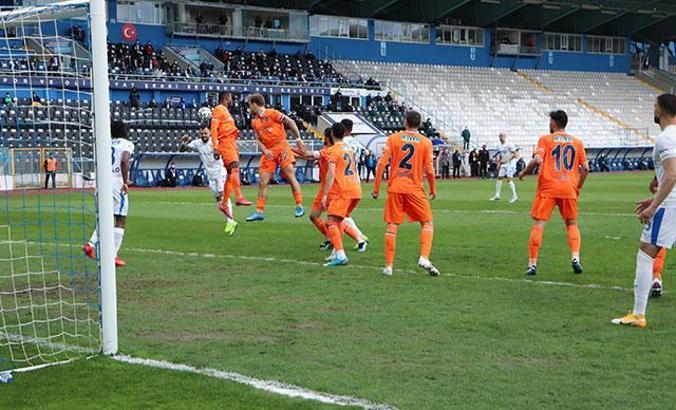 Büyükşehir Belediye Erzurumspor - Medipol Başakşehir: 1 - 2