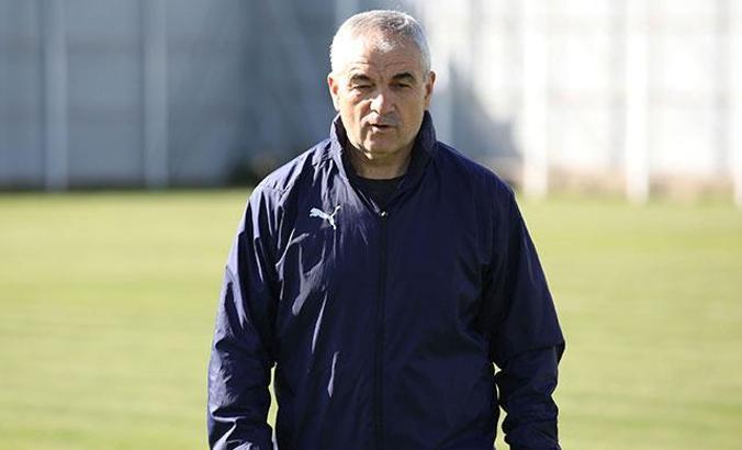 Rıza Çalımbay: Son 3 maçı en iyi şekilde bitirirsek isteğimiz yerde oluruz