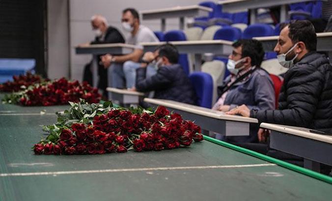 Tam kapanmada Anneler Günü öncesi çiçek mezatlarında sakinlik