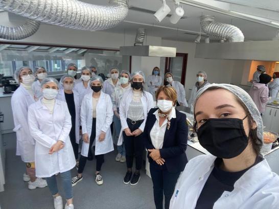 Üniversite öğrencilerine sağlık alanında kariyer fırsatı