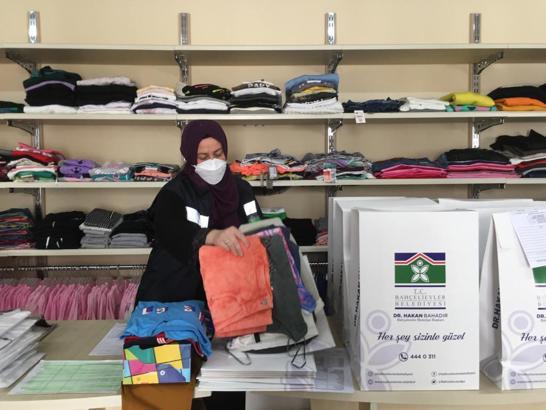 Bahçelievler’de çocuklara bayramlık dağıtıldı