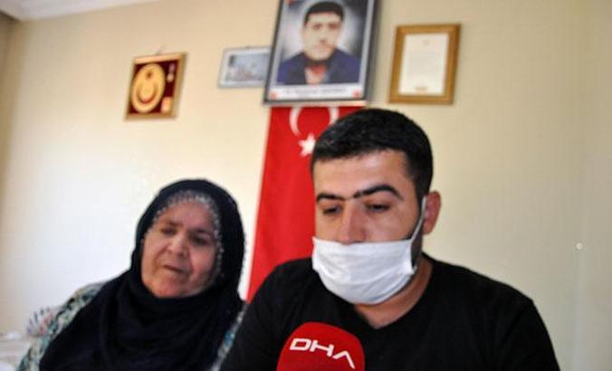 Görme engelli şehit annesi: Onu yanımda hissediyorum