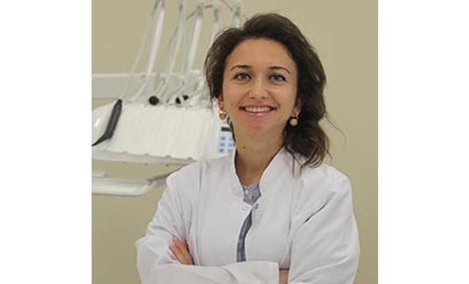 Diş eti hastalıklarında temel faktör mikrobiyal plak tabakası