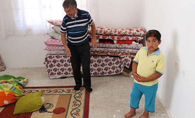 Torunuyla yaşam mücadelesi veriyor