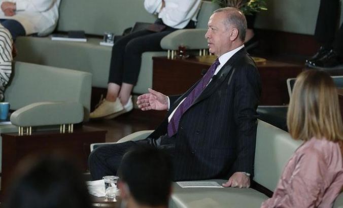 Cumhurbaşkanı Erdoğan gençlerin sorularını yanıtladı