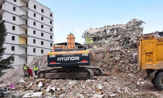 Art arda deprem oluyor… ‘Ev alırken bodrum katına bakın’ önerisi