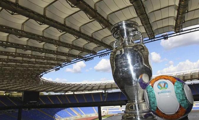 St. Petersburg, ''Beyaz Geceler''de futbol coşkusuna hazır