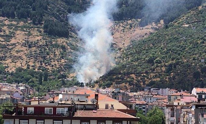 Spil Dağı'nda orman yangını