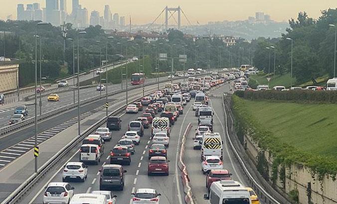 15 Temmuz Şehitler Köprüsü'nde trafik yoğunluğu