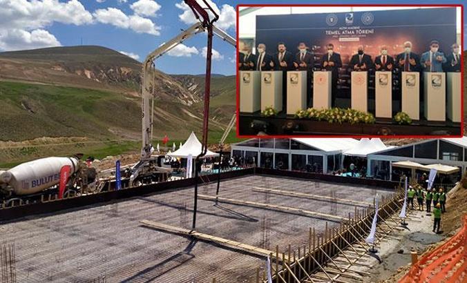 Mollakara'da 20 ton altın ile 3,5 ton gümüşü çıkaracak tesisin temeli atıldı