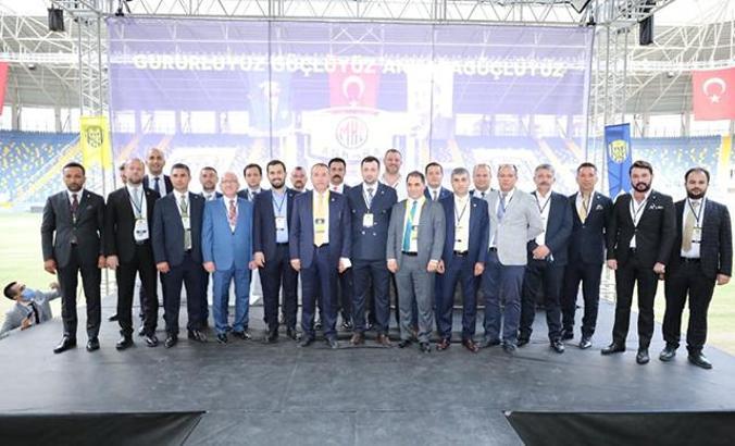 Ankaragücü’nde yeni başkan Faruk Koca oldu