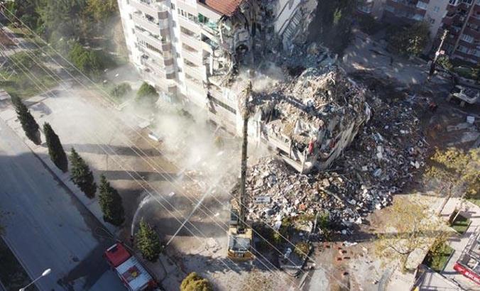 İzmir'deki depremde yıkılan Yılmaz Erbek Apartmanı iddianamesi kabul edildi