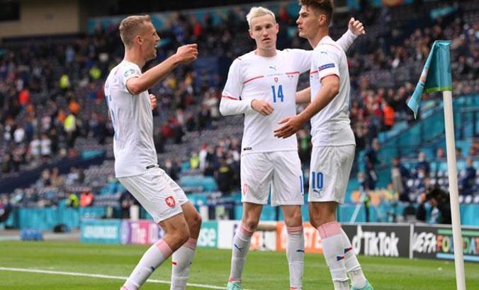 Çekya, İskoçya'yı 2-0'la geçti