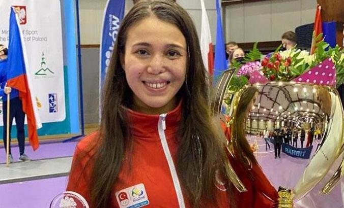 Milli pentatlet İlke Özyüksel'den olimpiyat kotası