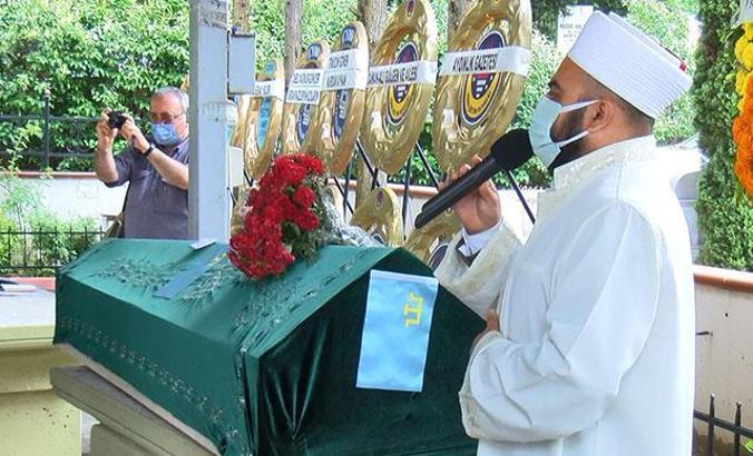 TRT sanatçısı Yıldız Ayhan, toprağa verildi