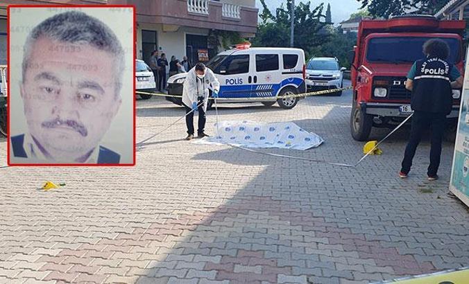 Bahçe duvarı nedeniyle tartıştığı komşusunu öldürdü