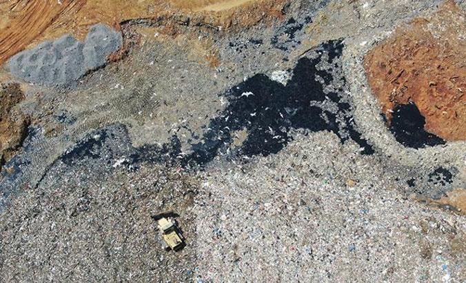 Marmara'dan çıkarılan müsilaj Şile'de toplanıyor