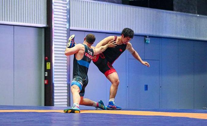 Türk güreşçilerden 10 madalya