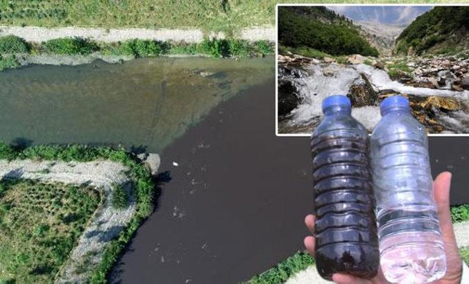 Siyah akan Nilüfer Çayı kaynağında, içilebilecek kadar temiz