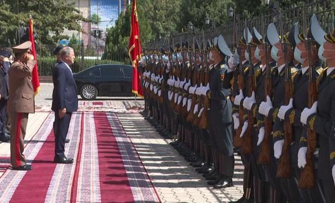 Savunma Bakanı Akar, Kırgızistan’da